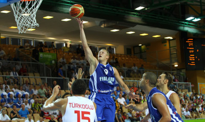 Σάλιν: «Παραμένει δυνατή ομάδα η Ελλάδα»