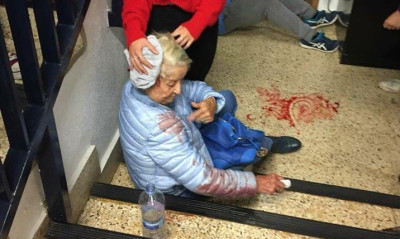 Ποιο καθήκον επιτάσσει να χτυπήσεις αυτή τη γιαγιά;