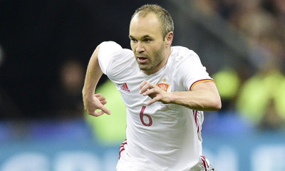 Ρίχνει τους τίτλους «τέλους» ο Ινιέστα!