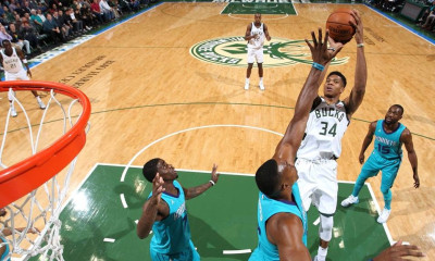 NBA: Συνεχίζει τα… όργια και γράφει ιστορία ο Αντετοκούνμπο! (video)