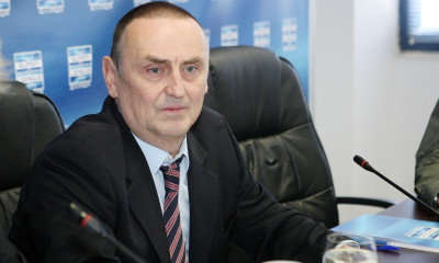 Super League: Ο… εμετός Στράτου για… Σαββίδη