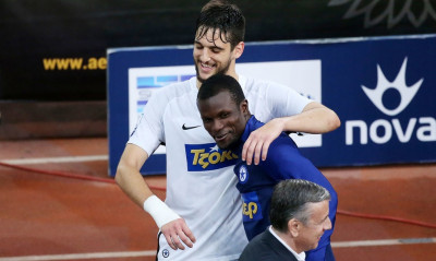 Ο Ρισβάνης «κάρφωσε» τον Ολυμπιακό! (pics)