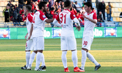 Ξάνθη: «Χόρευαν» στην βροχή οι παίκτες! (pic)