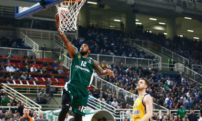 Τα τρίποντα τον… αδικούν