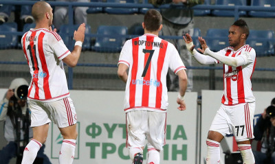 ΑΕΚ: Πάει… για πρώην μέσο του Ολυμπιακού!