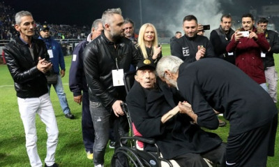 «Σείστηκε» το «Γεντί Κουλέ» για τον θρυλικό Γκέραρντ: «Δε θα σε ξεχάσουμε ποτέ, Ολλανδέ»!