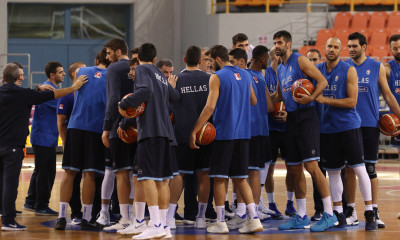 Απρόοπτο με Κόνιαρη – Η δωδεκάδα της Εθνικής για Ισραήλ