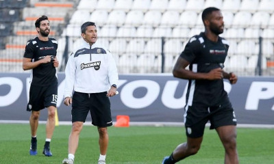 Γκάζια Λουτσέσκου στα αποδυτήρια -  Τι είπε στους παίκτες του ΠΑΟΚ