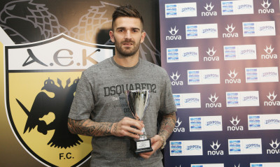 ΑΕΚ: Τρεις σερί φορές MVP στην Super League ο Λιβάγια!