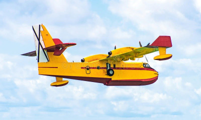 Σοκαριστικό: Πυροσβεστικό αεροπλάνο παραλίγο να «φορτώσει» ανθρώπους! (video)