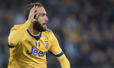 Το κάρφωσε στη Νάπολι και το πανηγύρισε έξαλλα ο Ιγκουαΐν! (video)