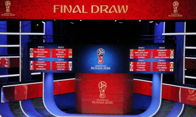 Κλήρωση Μουντιάλ 2018: Η φωτογραφία Πελέ και Μαραντόνα που «έριξε» το ίντερνετ (photos)