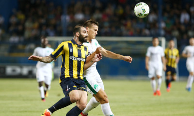 Σφήνα ομάδας της Super League για Μάκο!