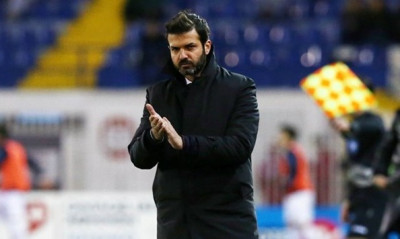 Δεν υπάρχει: Οπαδοί της Σπάρτα στην προπόνηση για να διώξουν τον Στραματσόνι!