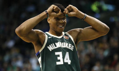 NBA: Το ευχαριστώ Αντετοκούνμπο στους ομογενείς (video)