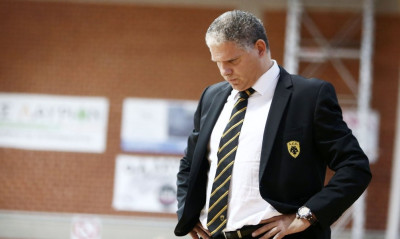 Οριστικό: Τέλος ο Μανωλόπουλος - Αυτοί παίζουν για τον πάγκο της ΑΕΚ