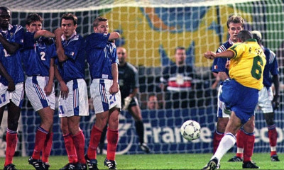 Σε σκίτσο το καταπληκτικό φάουλ του Ρομπέρτο Κάρλος κόντρα στη Γαλλία! (photo+video)