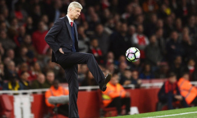 Η απίστευτη ατάκα του Βενγκέρ για το πώς θα μπει φρένο στην τρελή πορεία της Μάντσεστερ Σίτι (videο)