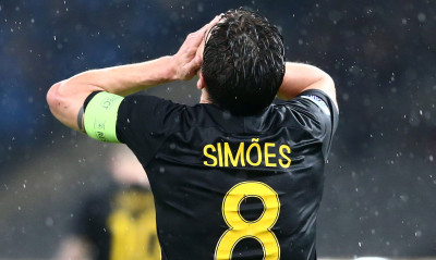 ΑΕΚ: Πρόβλημα με Σιμόες