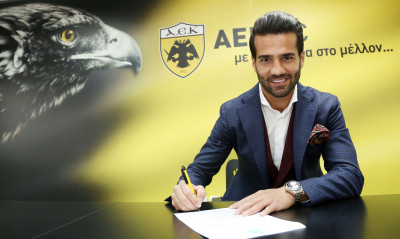 Μασούντ: «Πήρα το “24” επειδή τόσα χρόνια έχει να κατακτήσει πρωτάθλημα η ΑΕΚ»