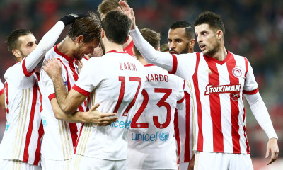 Ολυμπιακός-Λαμία 2-0: Την «καθάρισε» και οδηγεί την κούρσα