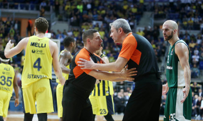 Ο Παναθηναϊκός έχει Παππά, οι άλλοι… διαιτητές