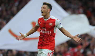 «Ρίζωσε» στην Άρσεναλ ο Οζίλ