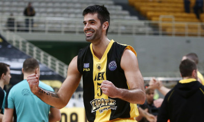 Σάκοτα στον ΟΠΑΠ: «Ευτυχώς δεν σκέφτηκα τίποτα στο τρίποντο. Άμα σκέφτεσαι συνήθως χάνεις...» (vid)