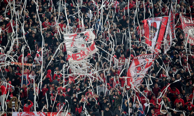 ΑΕΚ - Ολυμπιακός: Οπαδοί στο Ρέντη πριν τον επαναληπτικό