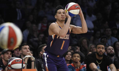 NBA: Ο Μπούκερ ο νέος «μπόμπερ» με ρεκόρ! (video)