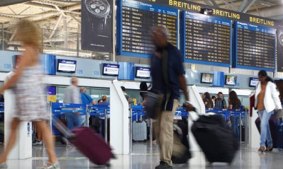 Συναγερμός στο Ελ. Βενιζέλος – Αυτή είναι η γυναίκα που προκάλεσε πανικό (pics)