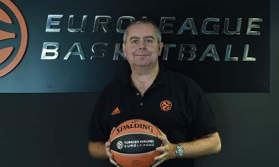 Εκτάκτως στην Αθήνα ο Στόουκς για το ντέρμπι!