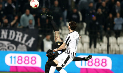 ΠΑΟΚ-ΑΕΚ: Η επική αντίδραση του Λυμπερόπουλου στην ευκαιρία του Αραούχο (photos)