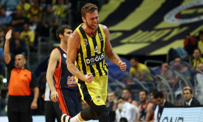 Η «βόμβα» του Μέλι πίσω από τη σέντρα! (video)