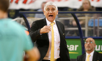 Άρης: Αποβλήθηκε με δύο τεχνικές ποινές ο Γιαννάκης!