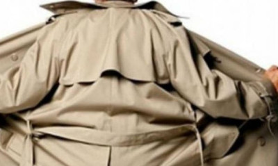 Αγρίνιο: Χαμός σε μαγαζί - Βγήκε γυμνός από τα δοκιμαστήρια! – Οι εικόνες που «έκαψαν» τον επιδειξία
