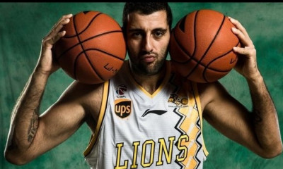 Δεν έφτανε το τρομερό buzzer beater του Μπουρούση (video)