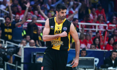 Σάκοτα: «Ήταν όνειρο κι απωθημένο να τραγουδήσω μαζί με τον κόσμο της ΑΕΚ»