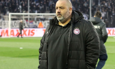 Ολυμπιακός: «Βόμβες» Καραπαπά με... στριπτίζ για τον διαιτητή του τελικού!