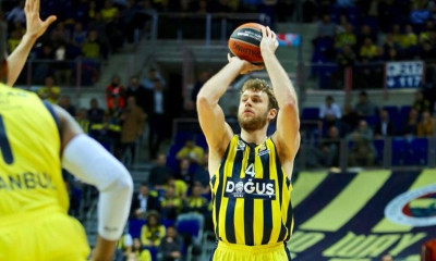 Final Four 2018: Το τρομερό κάρφωμα του Μέλι (video)