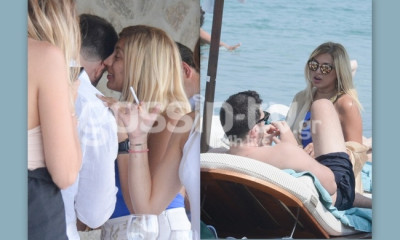 Σπυροπούλου: Στην Μύκονο με συνοδό. Οι κουβέντες στο αυτί και η χαλάρωση στην παραλία