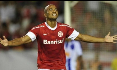 Ολυμπιακός: Στην Αθήνα ο Μολέδο