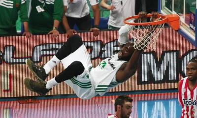 Στεφάν Λάσμε: Ο «ηλεκτρολόγος»… γύρισε! (video)