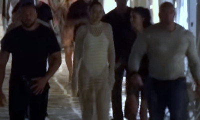 Gigi Hadid: Το ξεσάλωμα του διάσημου μοντέλου στη Μύκονο και η άσεμνη χειρονομία της στην κάμερα!