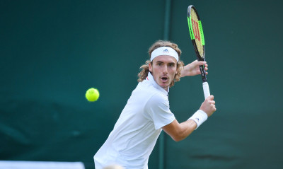 Wimbledon: Αποκλεισμός με ψηλά το κεφάλι για Τσιτσιπά