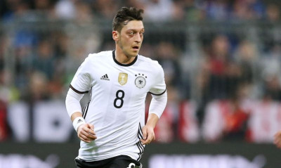 Ο Οζίλ σταμάτησε από την Εθνική Γερμανίας με βαριές καταγγελίες! (photos)