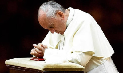 Φωτιά: Ο Πάπας Φραγκίσκος προσεύχεται για τα δεκάδες θύματα των πυρκαγιών