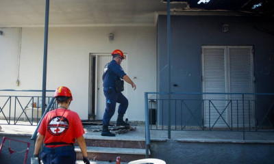 Έκτακτο - Φωτιά: 81 οι νεκροί - Εντόπισε απανθρακωμένη τη μητέρα του μέσα στο σπίτι