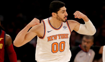 Χρήματα για τους πυρόπληκτους μαζεύει ο Ενές Καντέρ! (photo)