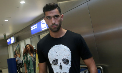 Ολυμπιακός: Έφτασε Ελλάδα και ανακοινώνεται ο Μεριά (photos)